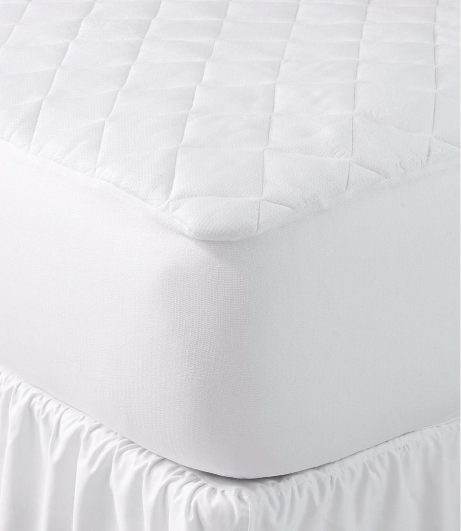Knit Top Waterproof Mattress Pad / L.L.Bean