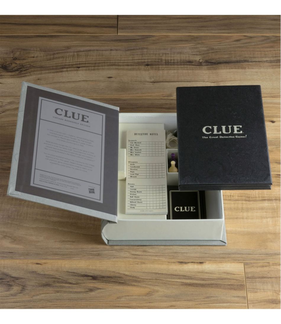 Clue Vintage Bookshelf Game / L.L.Bean