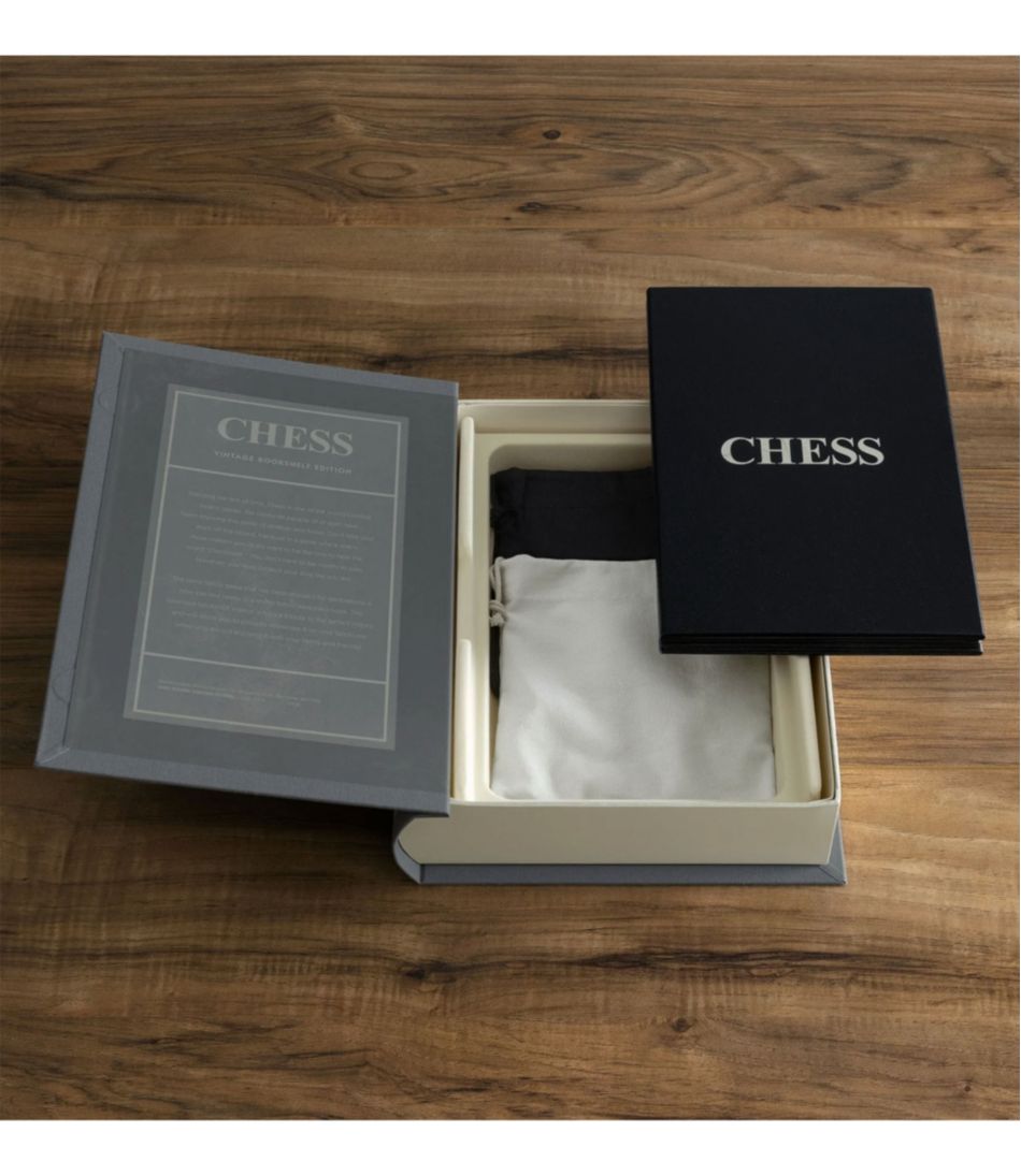 Chess Vintage Bookshelf Game / L.L.Bean