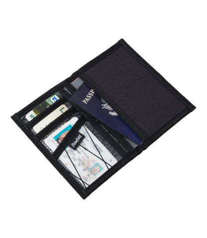 Flowfold RFID Navigator Passport Holder / L.L.Bean