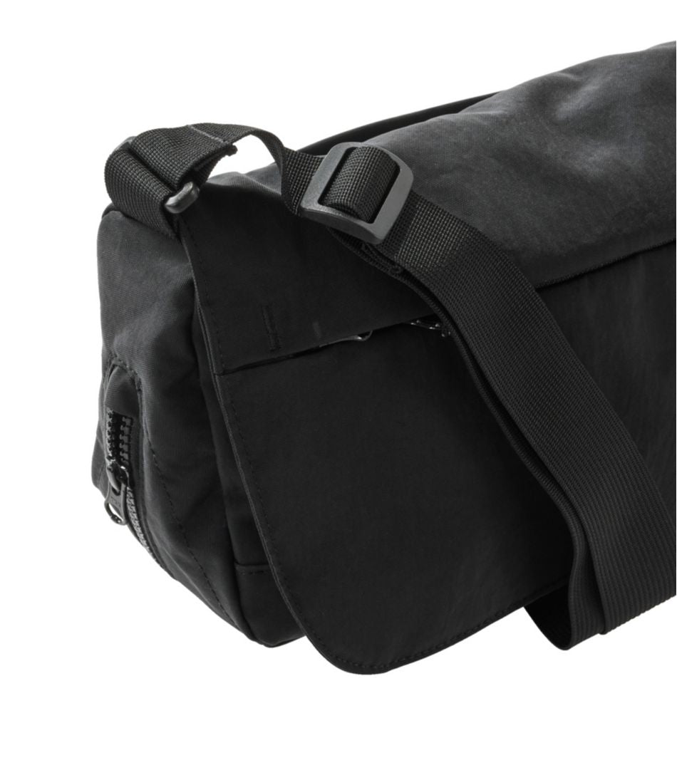 Wharf Street Expandable Crossbody Bag / L.L.Bean