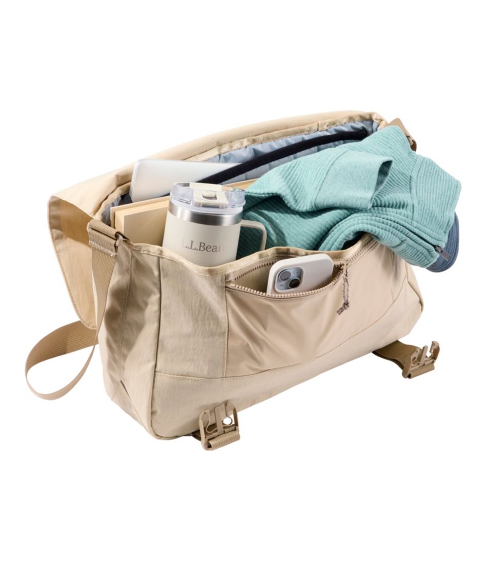 Wharf Street Messenger Bag / L.L.Bean