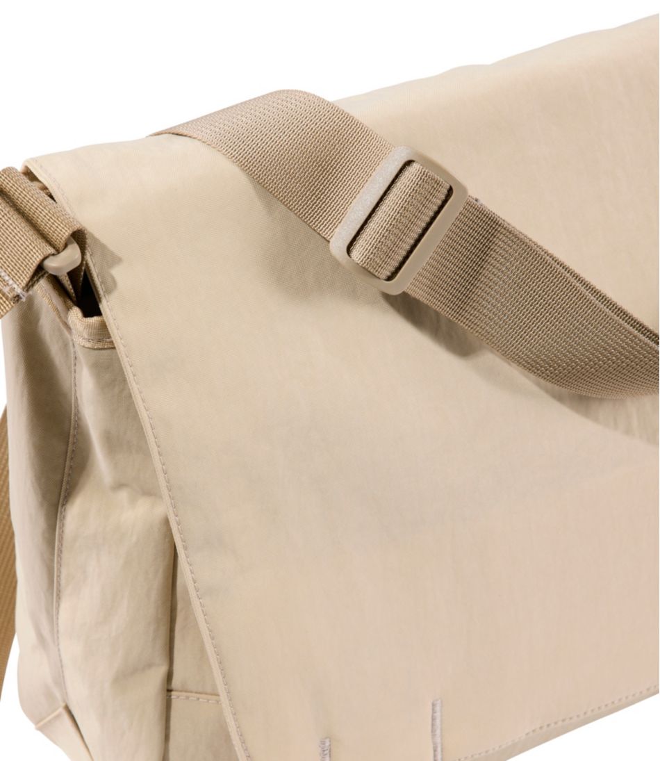 Wharf Street Messenger Bag / L.L.Bean