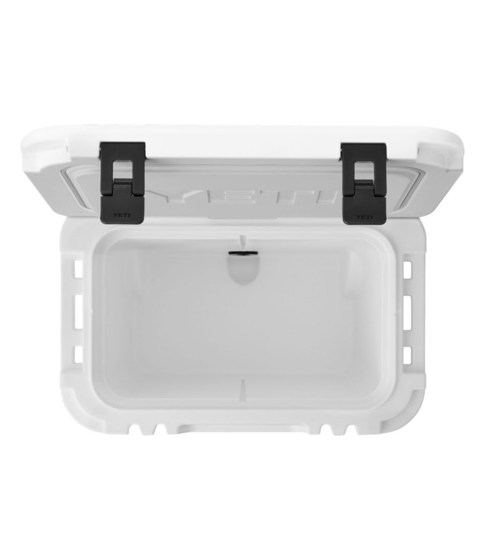 Yeti Roadie 32 Wheeled Cooler / L.L.Bean