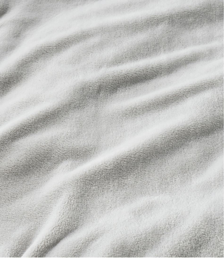 Wicked Cozy Blanket / L.L.Bean