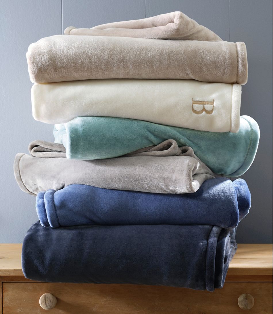 Wicked Cozy Blanket / L.L.Bean