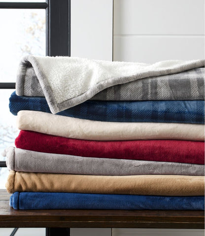 Wicked Plush Sherpa Throw / L.L.Bean