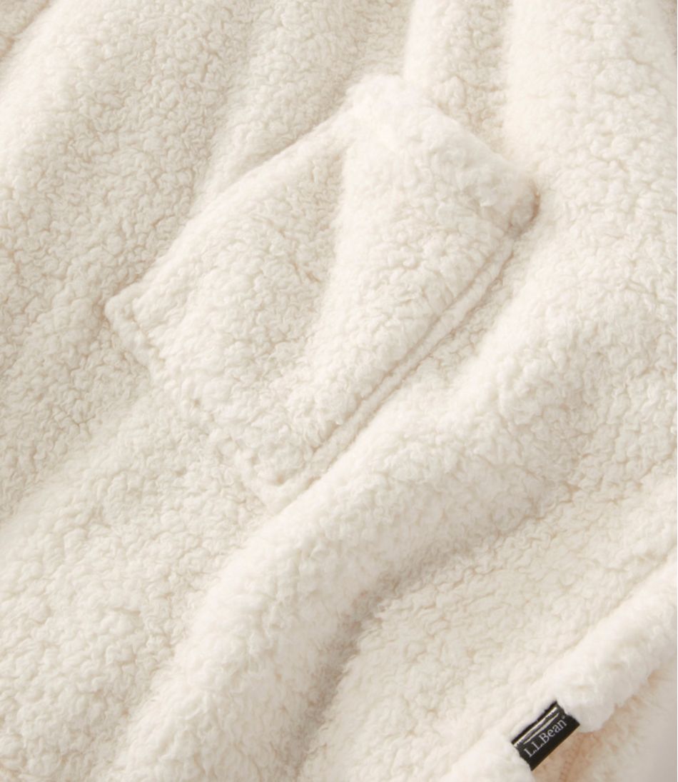 Cozy Sherpa Wearable Throw / L.L.Bean