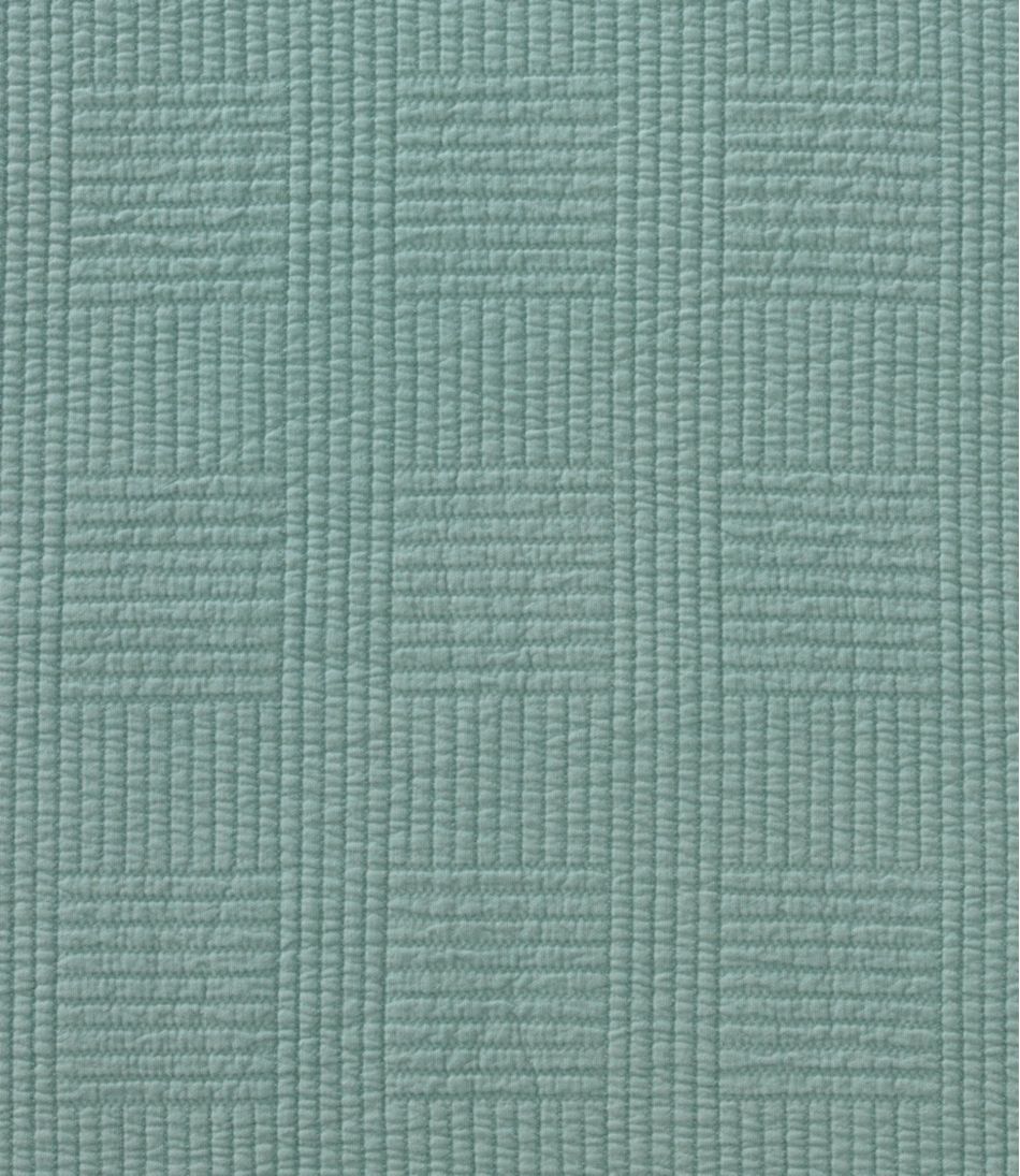 Vintage Matelassé Coverlet / L.L.Bean