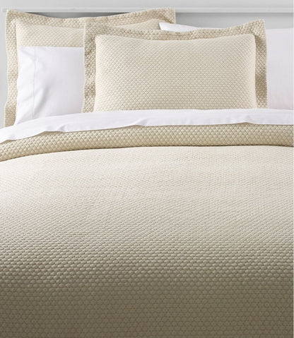 Organic Honeycomb Matelassé Bedspread / L.L.Bean