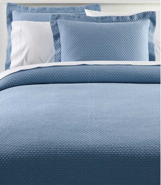 Organic Honeycomb Matelassé Coverlet / L.L.Bean