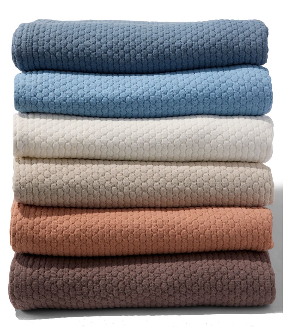 Organic Honeycomb Matelassé Coverlet / L.L.Bean