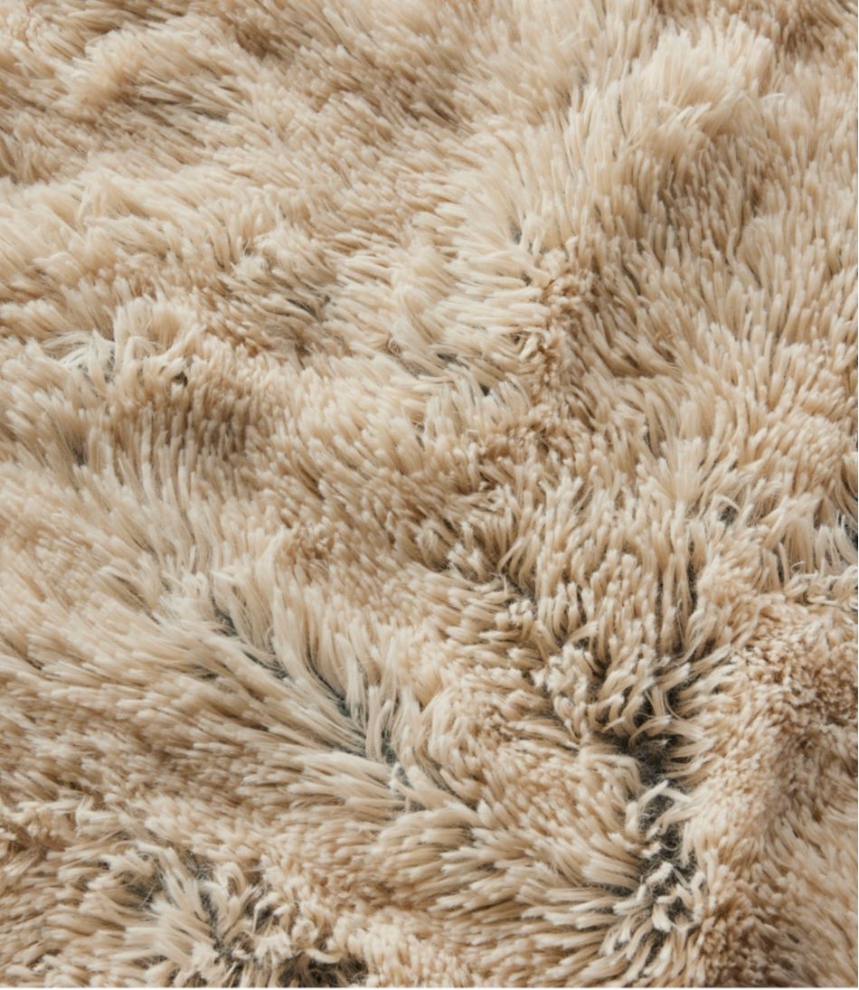 Plush Cuddler Dog Blanket / L.L.Bean