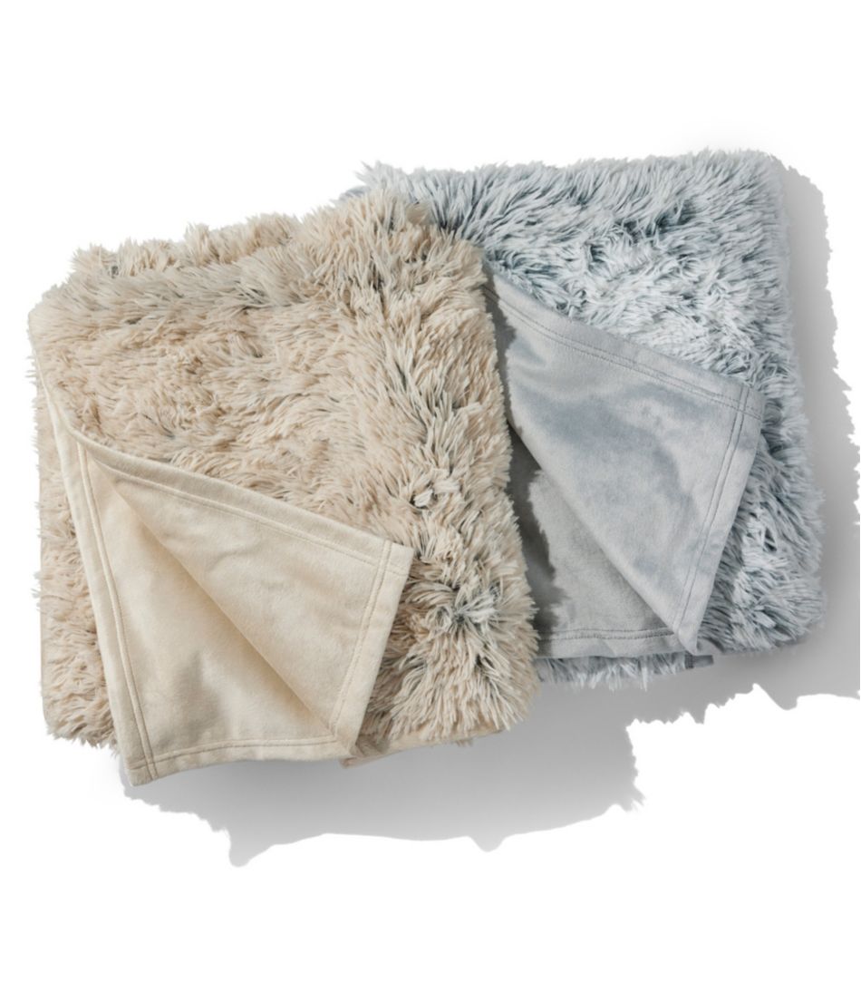 Plush Cuddler Dog Blanket / L.L.Bean
