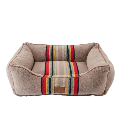Vintage Camp Dog Bed / L.L.Bean