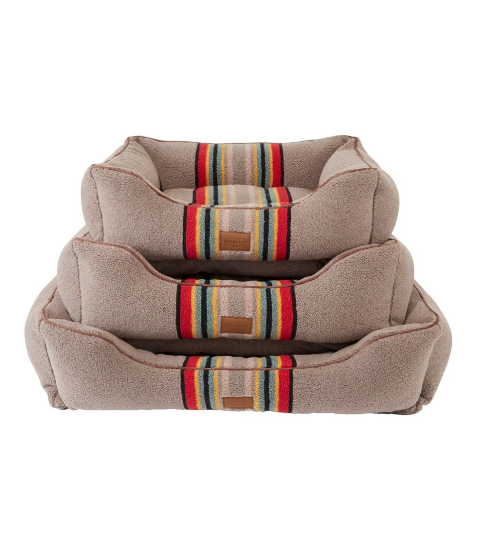 Vintage Camp Dog Bed / L.L.Bean