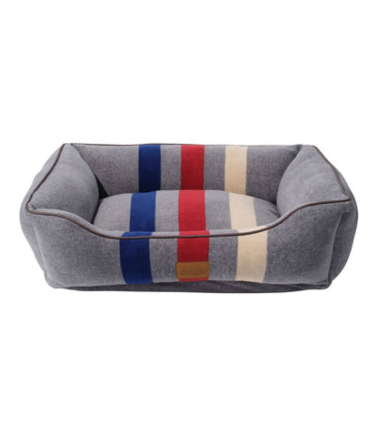 Cabin Stripe Dog Bed / L.L.Bean