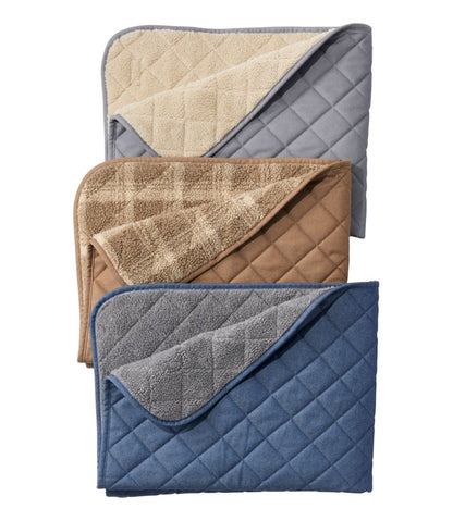 Rugged Quilted Dog Blanket / L.L.Bean