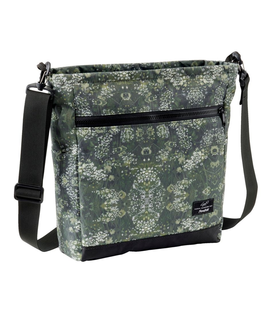 Flowfold Odyssey Crossbody, Medium, Print / L.L.Bean