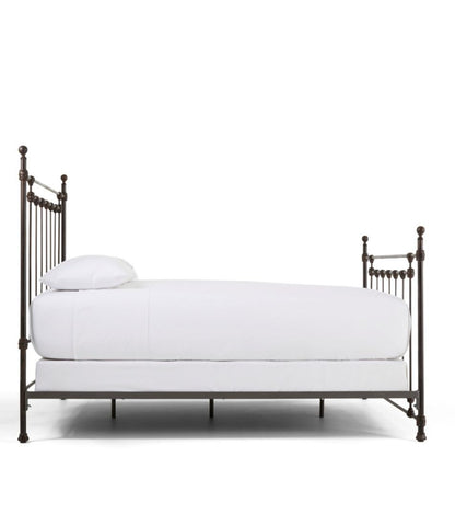 Farmhouse Iron Bed / L.L.Bean