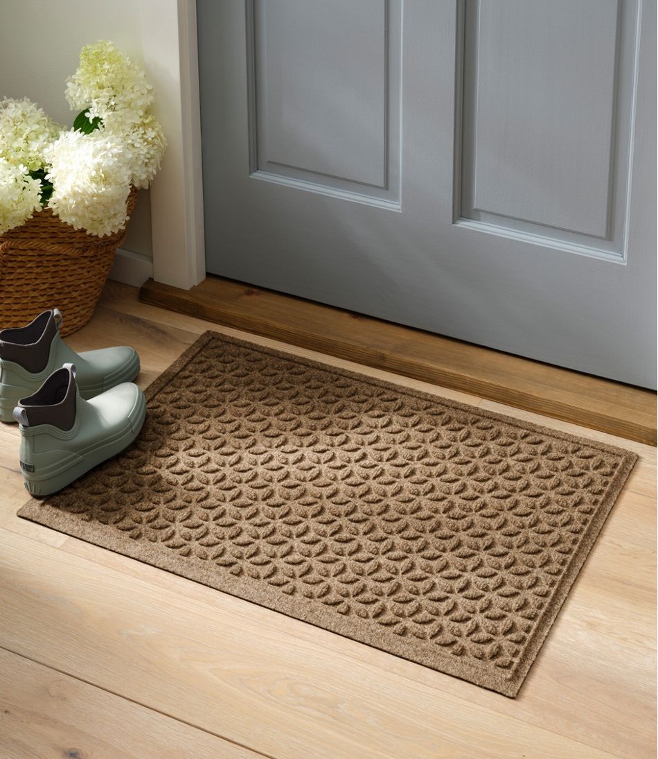 Heavyweight Recycled Waterhog Doormat, Blooming Circles / L.L.Bean