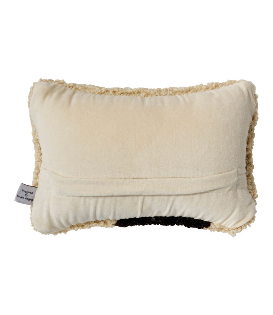 Wool Hooked Throw Pillow, Black Labrador, 8" x 12" / L.L.Bean