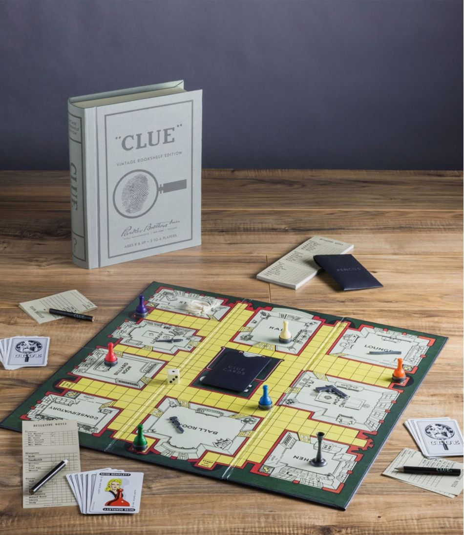 Clue Vintage Bookshelf Game / L.L.Bean