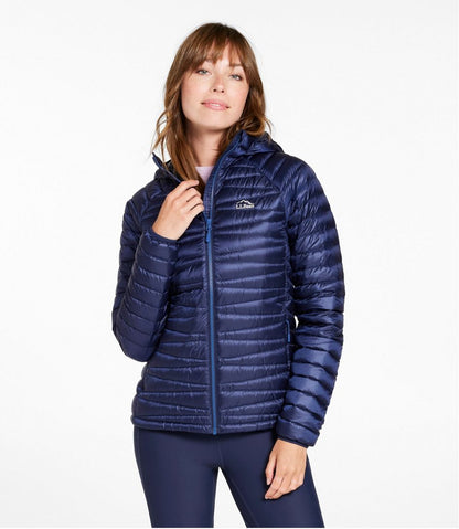Women's Ultralight 850 Down Hooded Sweater / L.L.Bean